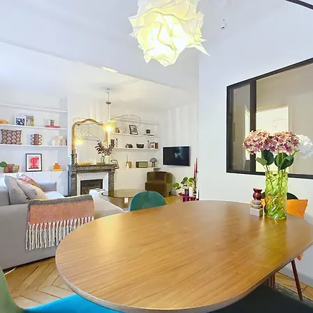 Elegant Near Bastille Апартаменты *