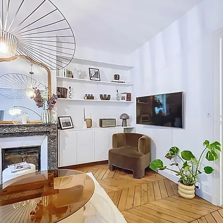 Апартаменты Elegant Near Bastille *