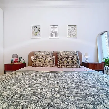 Elegant Near Bastille Апартаменты